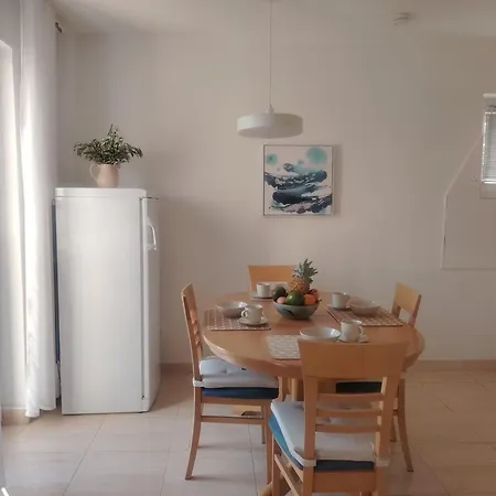 Mit Balkon Und Meerblick Appartamento Bol